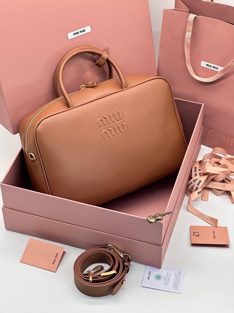 сумка женские сумки,сумка женская miu miu,женская брендовая сумка,сумка женская модная,сумка женская miu miu новая коллекция