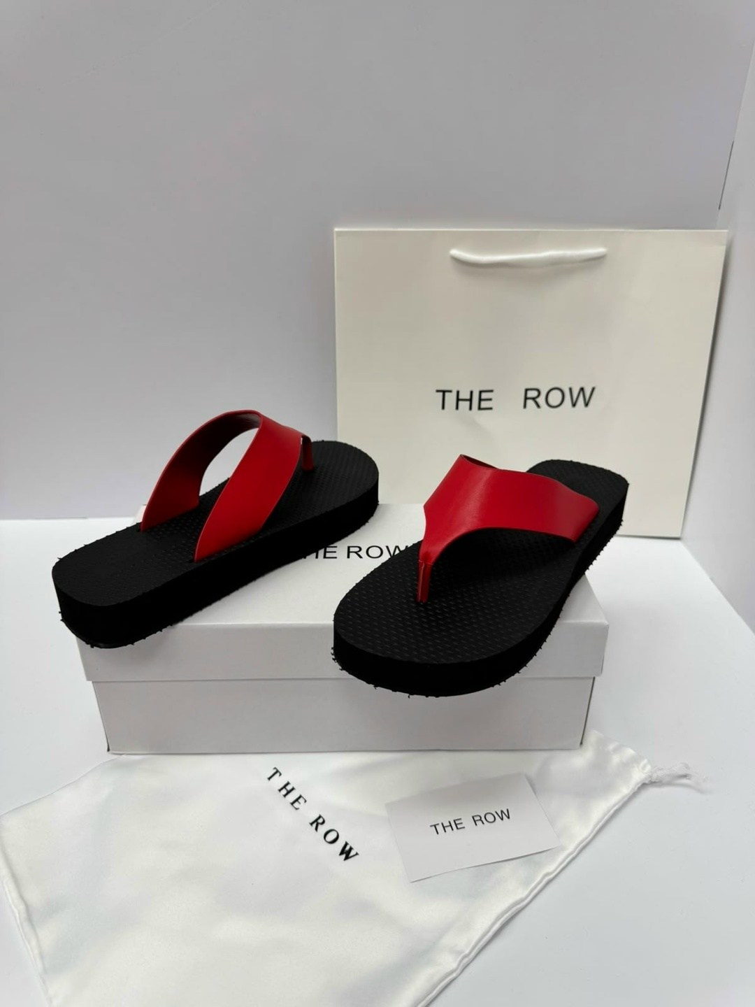 шлепанцы the row,,женские шлепанцы,модные шлепки,шлепки женские