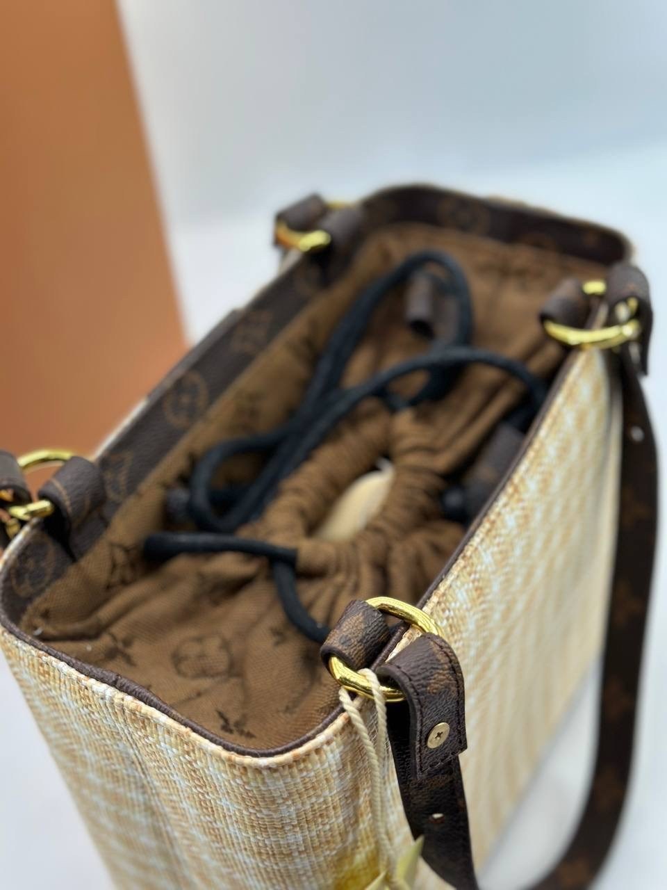 louis vuitton сумка,сумка луи виттон бежевая,сумка луи витон женская,сумка луи виттон,сумка классическая