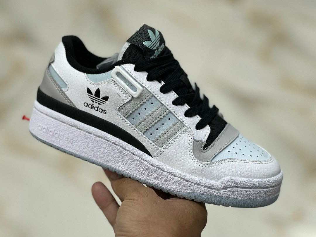 кроссовки adidas,женские кроссовки adidas,кроссовки adidas original,кроссовки мужские женские adidas,кроссовки мужские adidas