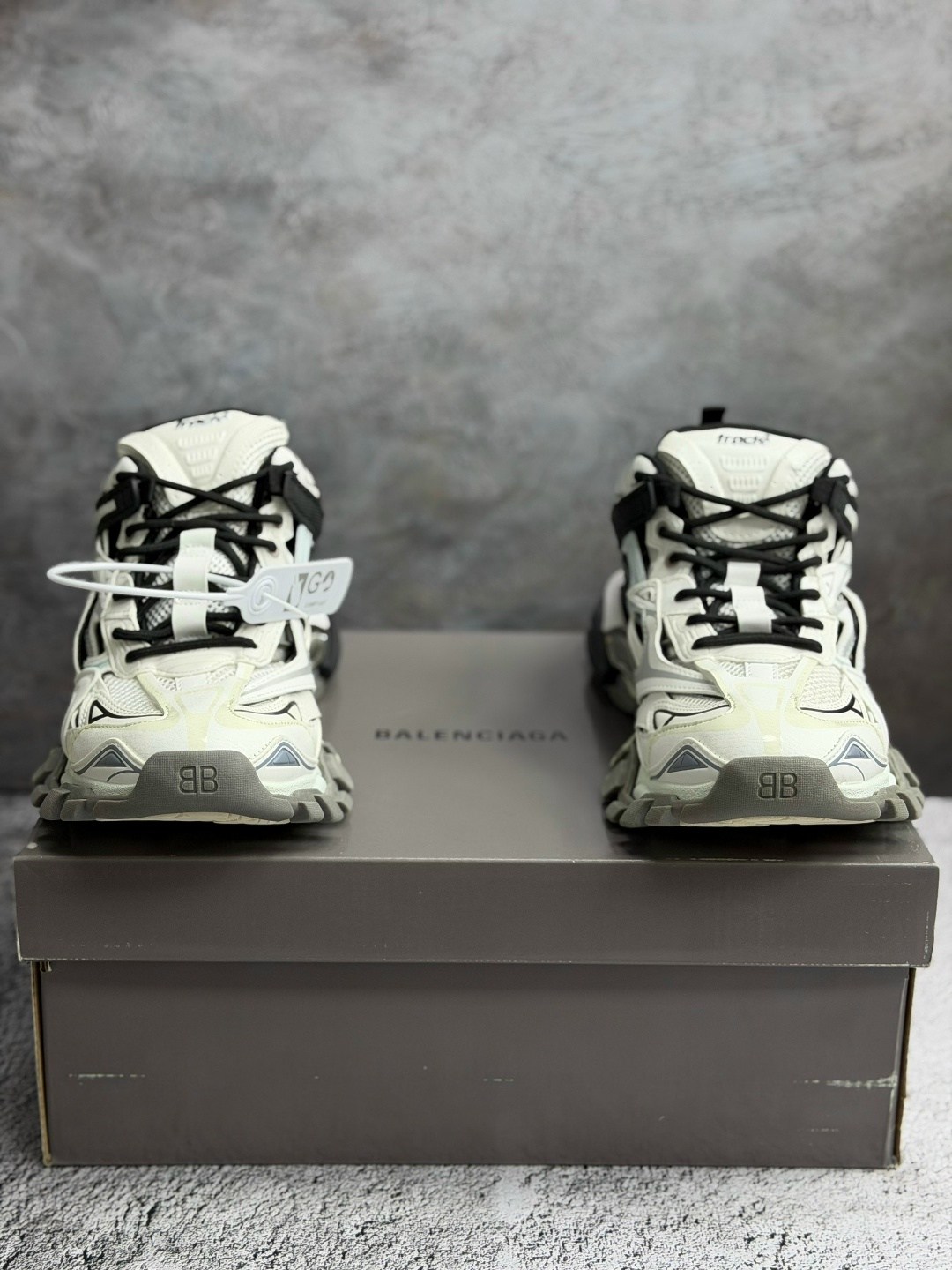 кроссовки balenciaga track 2,balenciaga track 2,кроссовки balenciaga track.2 trainer beige black,balenciaga track,кроссовки balenciaga track 2 trainer 'black white'