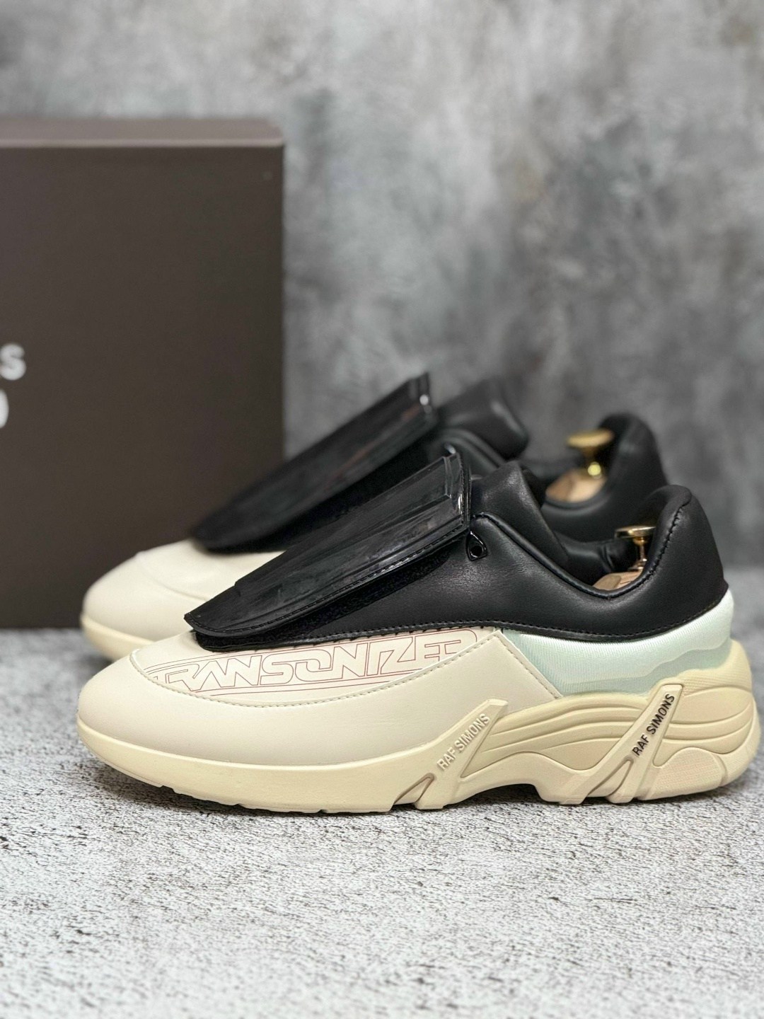 кроссовки raf simons antei,raf simons кроссовки,кроссовки ante кремовый raf simons,кроссовки,кроссовки raf simons cylon 21