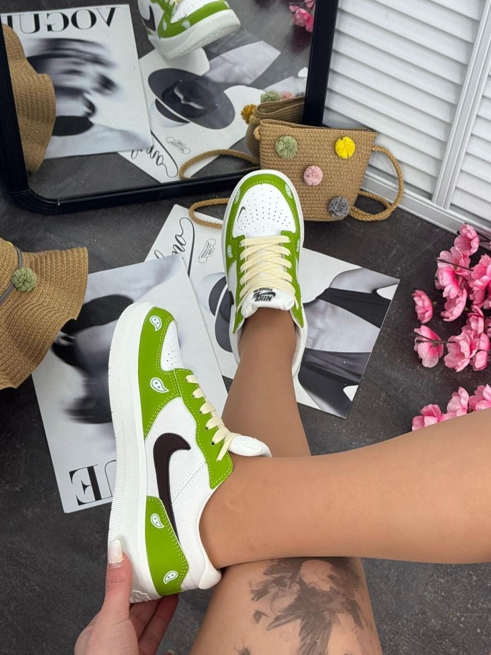 кроссовки nike sb dunk low green apple,nike sb dunk low green apple,кроссовки nike sb dunk low,кроссовки nike,кроссовки nike dunk sb