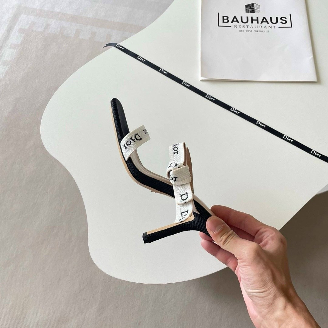 босоножки кристиан диор,,шлепанцы кристиан диор,босоножки balenciaga,шлепанцы женские