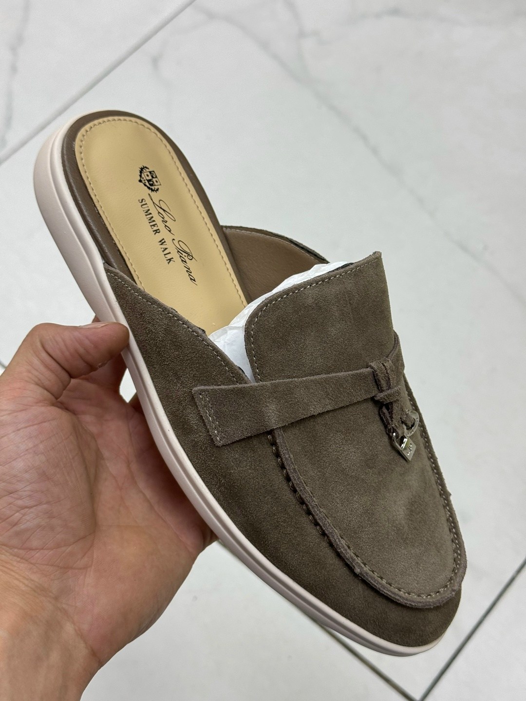 ,лоферы loro piana,мюли loro piana,женские замшевые мюли loro piana бежевые,сабо loro piana