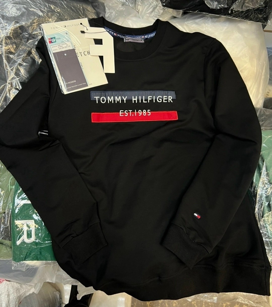 свитшот мужской tommy hilfiger,tommy hilfiger tommy hilfiger,свитшот tommy hilfiger,толстовка обычного кроя tommy hilfiger,мужская толстовка tommy hilfiger