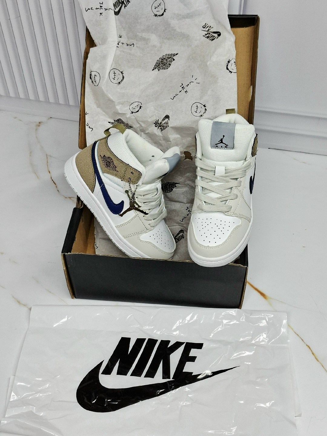 кроссовки,кроссовки мальчику,nike air jordan 1 mid,кроссовки детские демисезон,кроссовка детская