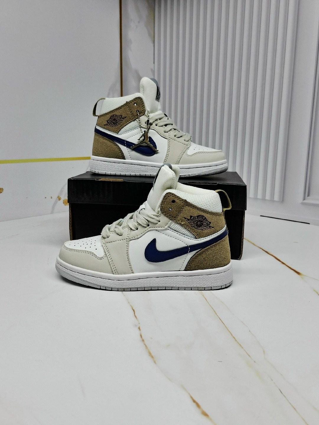 кроссовки,кроссовки мальчику,nike air jordan 1 mid,кроссовки детские демисезон,кроссовка детская