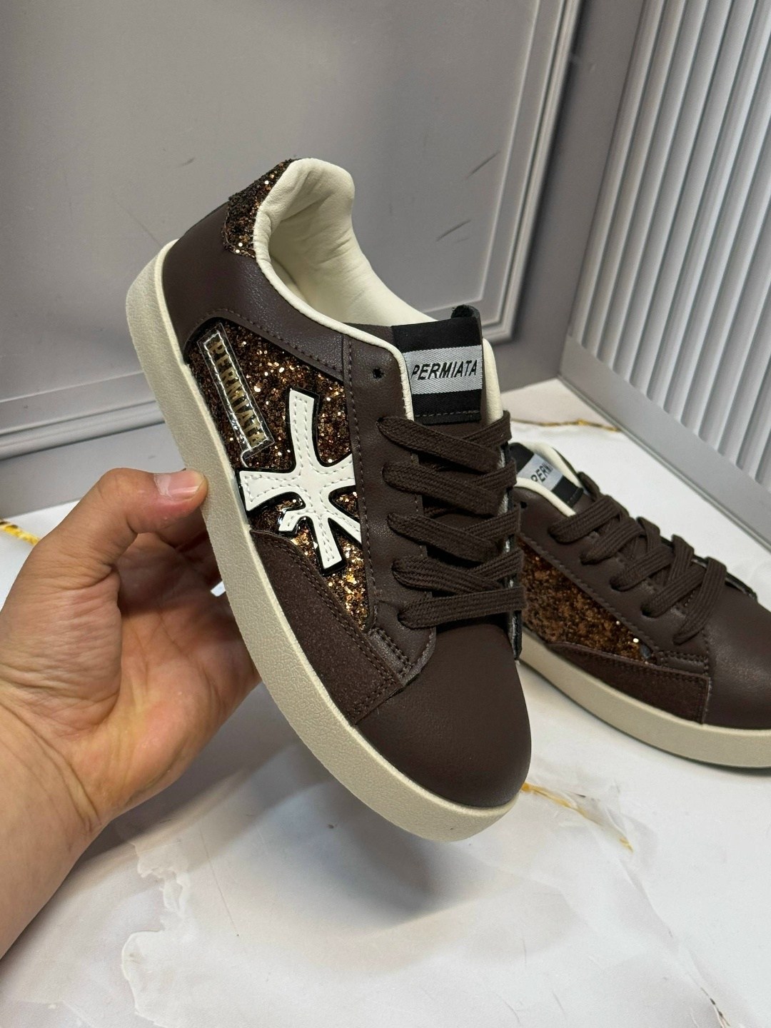 кожаные кеды golden goose superstar premium,кроссовки golden goose,женские кожаные кроссовки golden goose super-star premium - white / beige,кеды golden goose,golden goose