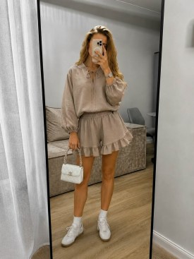 Костюм