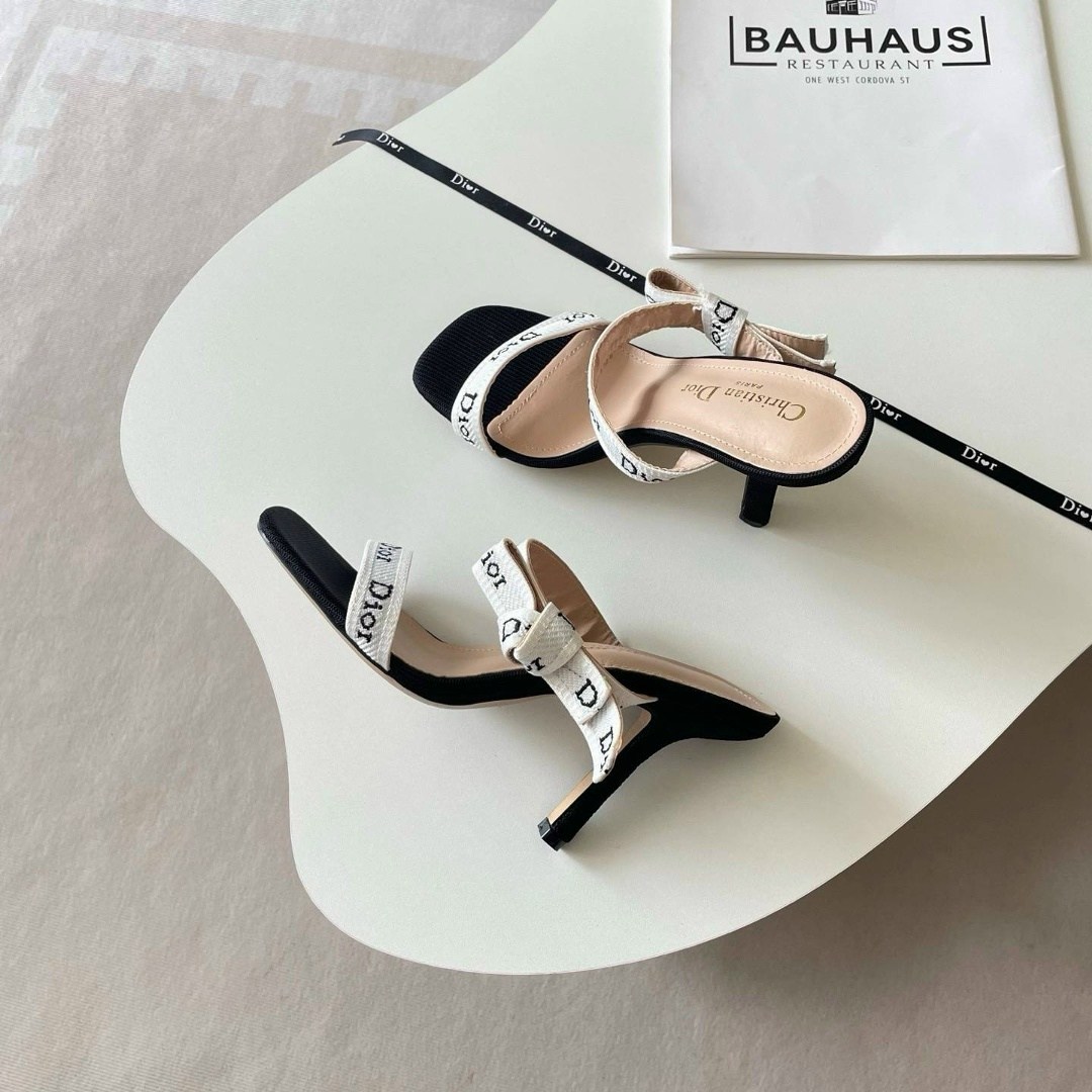 босоножки кристиан диор,,шлепанцы кристиан диор,босоножки balenciaga,шлепанцы женские