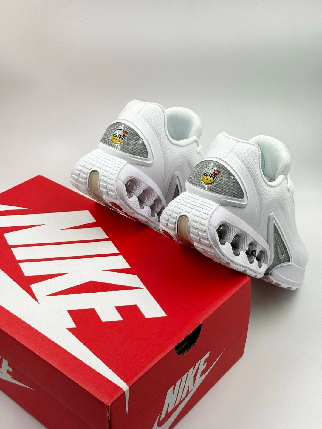 кроссовки nike air max dn all white,кроссовки nike air max dn,кроссовки,nike air max dn wmns white platinum silver,кроссовки air max dn nike sportswear белый