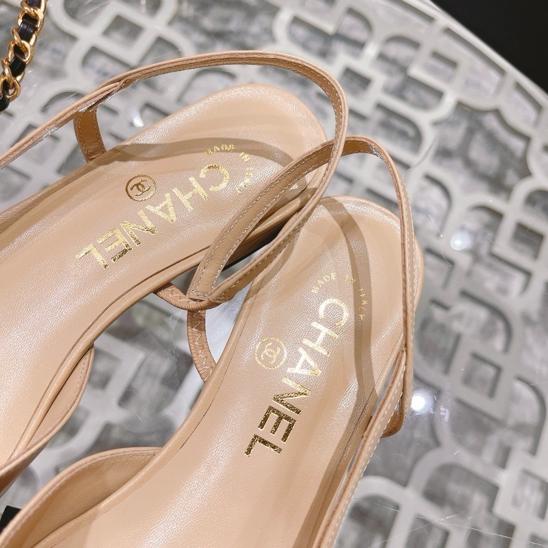 босоножки chanel,chanel туфли,женские кожаные туфли chanel 2026-2026 бежевые с черным носом,chanel бежевые кожаные туфли для женщин,туфли в стиле chanel