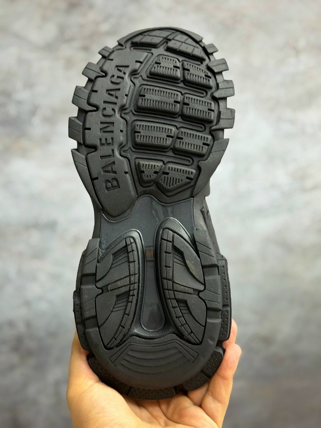 кроссовки balenciaga track,кроссовки balenciaga,кроссовки balenciaga track balenciaga,женские кроссовки balenciaga,balenciaga track