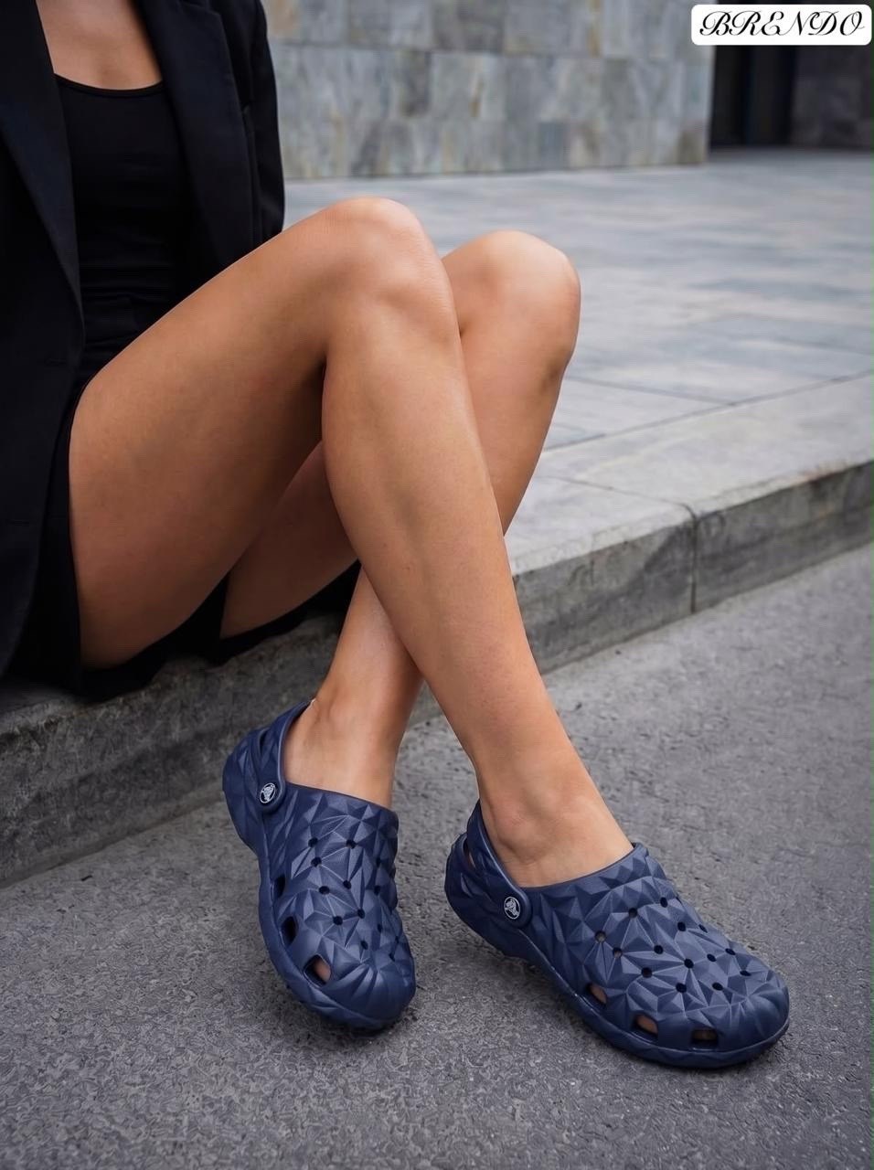 ,тапочки модные,повседневная ,сабо classic geometric clog crocs,летние тапочки