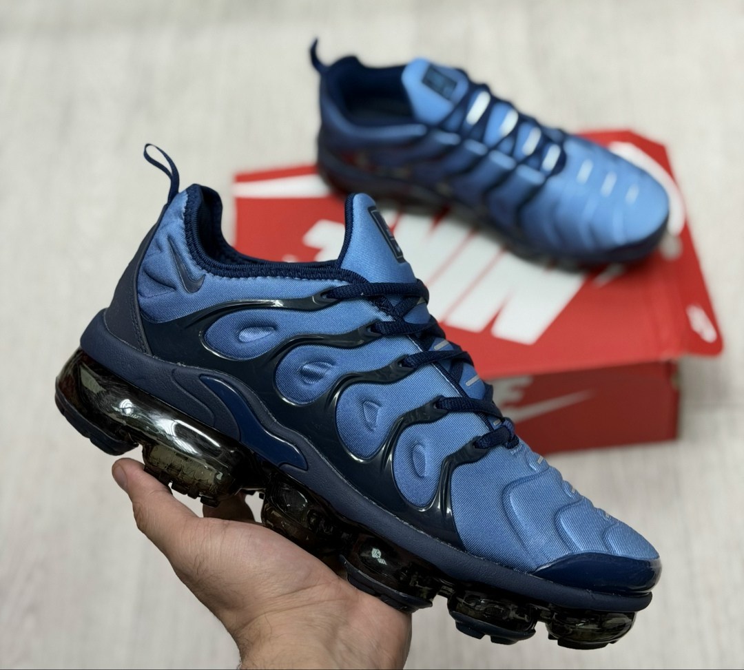 мужские кроссовки nike air vapormax plus,кроссовки nike air vapormax plus,nike air vapormax plus,nike air vapormax,nike vapormax plus