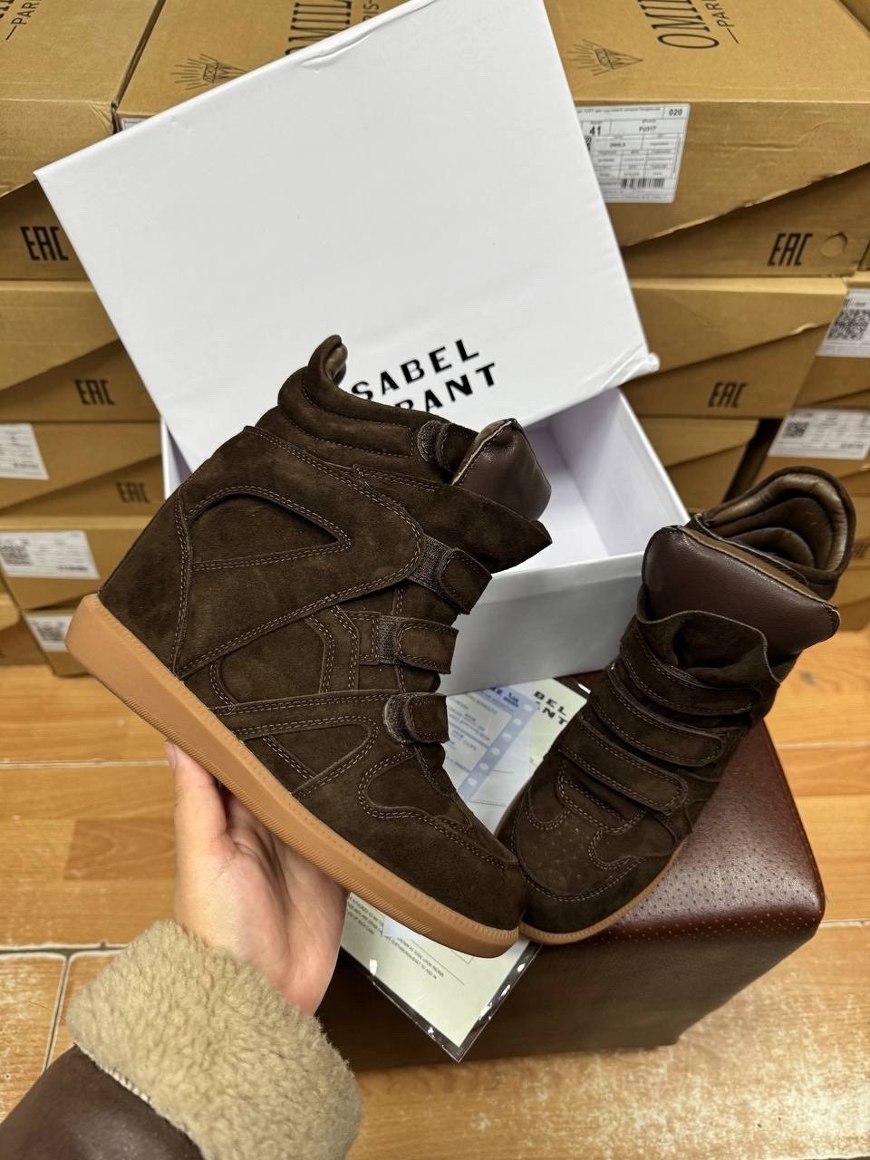 ,isabel marant black suede bekett wedge sneakers,сникерсы изабель марант,кроссовки isabel marant,изабель марант  сникерсы