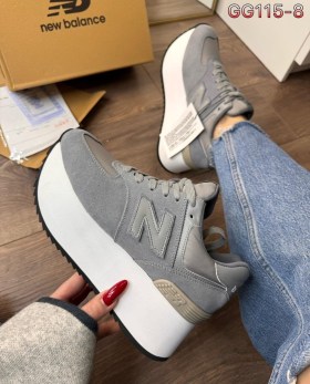 Кроссовки