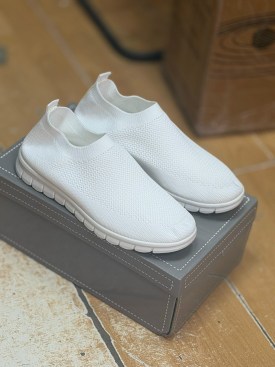 Кроссовки
