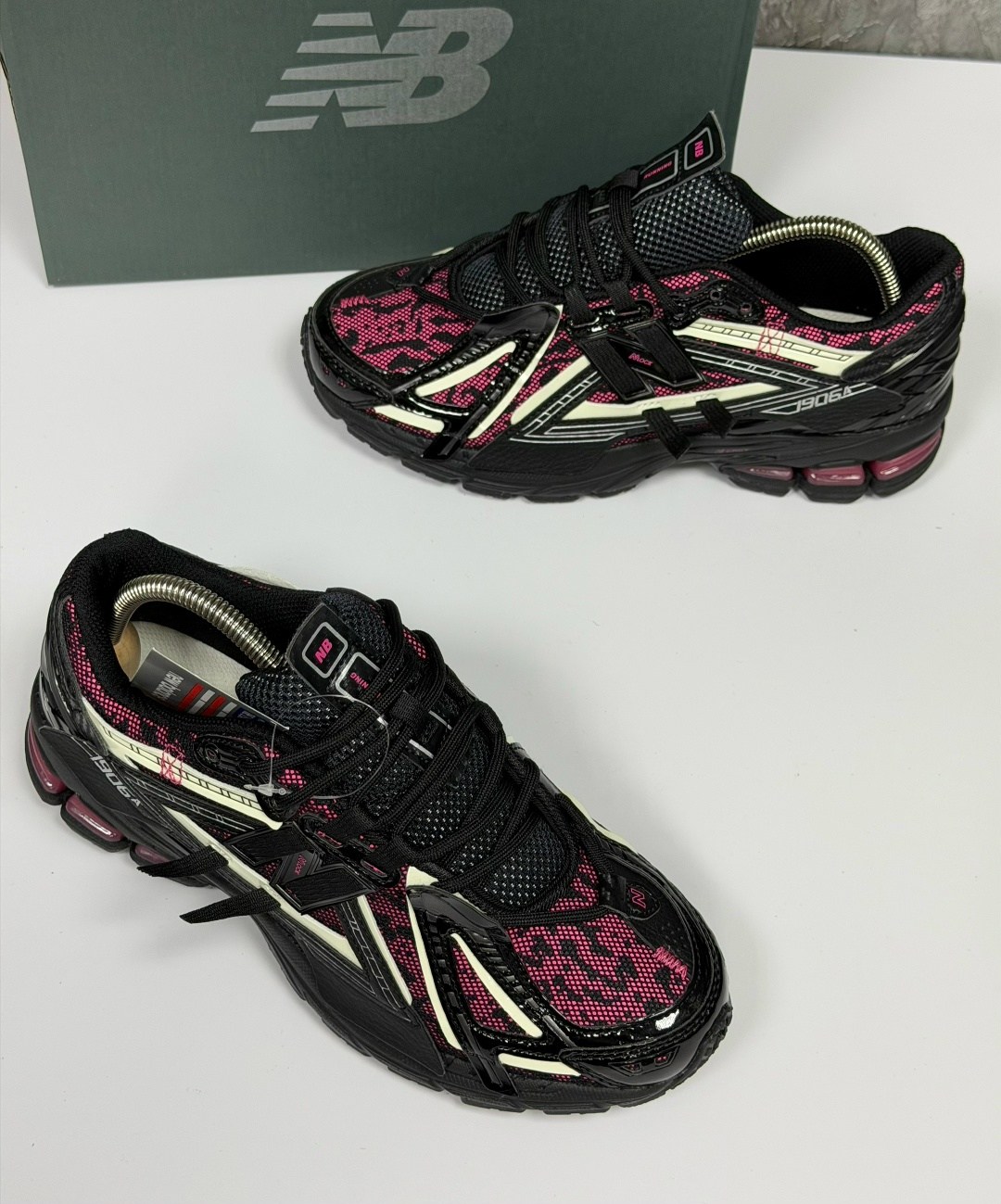 кроссовки new balance 1906 a,кроссовки new balance 1906a 'black dragon berry',кроссовки new balance 1906a на шнуровке черный,,кроссовки new balance 1906 r