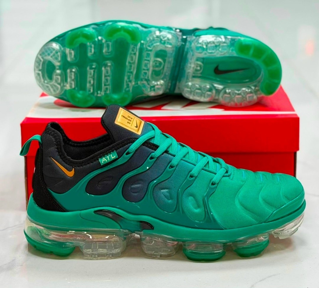 nike vapormax plus,найк вапормакс плюс расцветки,кроссовки nike air vapormax plus,nike air vapormax plus,nike air vapormax