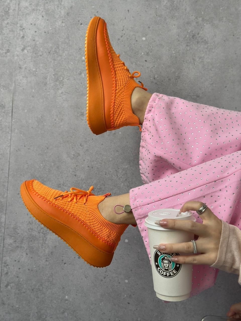 оранжевые кроссовки,кроссовки женскиe,оранжевые кроссовки женские,adidas yeezy boost 350 v2 yellow,