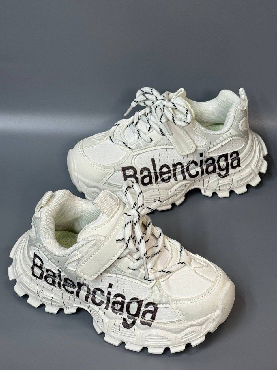 кроссовки баленсиага женские оригинал,кроссовки balenciaga женские,кроссовки balenciaga,кроссовки balenciaga на шнуровке,кроссовки баленсиага женские