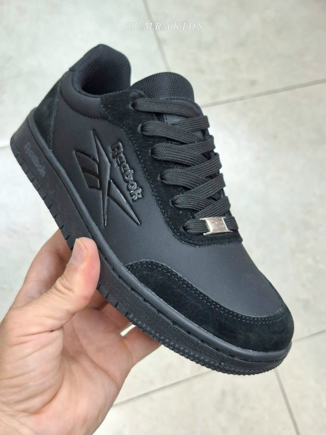 кроссовки мужские adidas,кроссовки adidas,зимние кроссовки adidas в28054,кроссовки мужские зимние адидас,