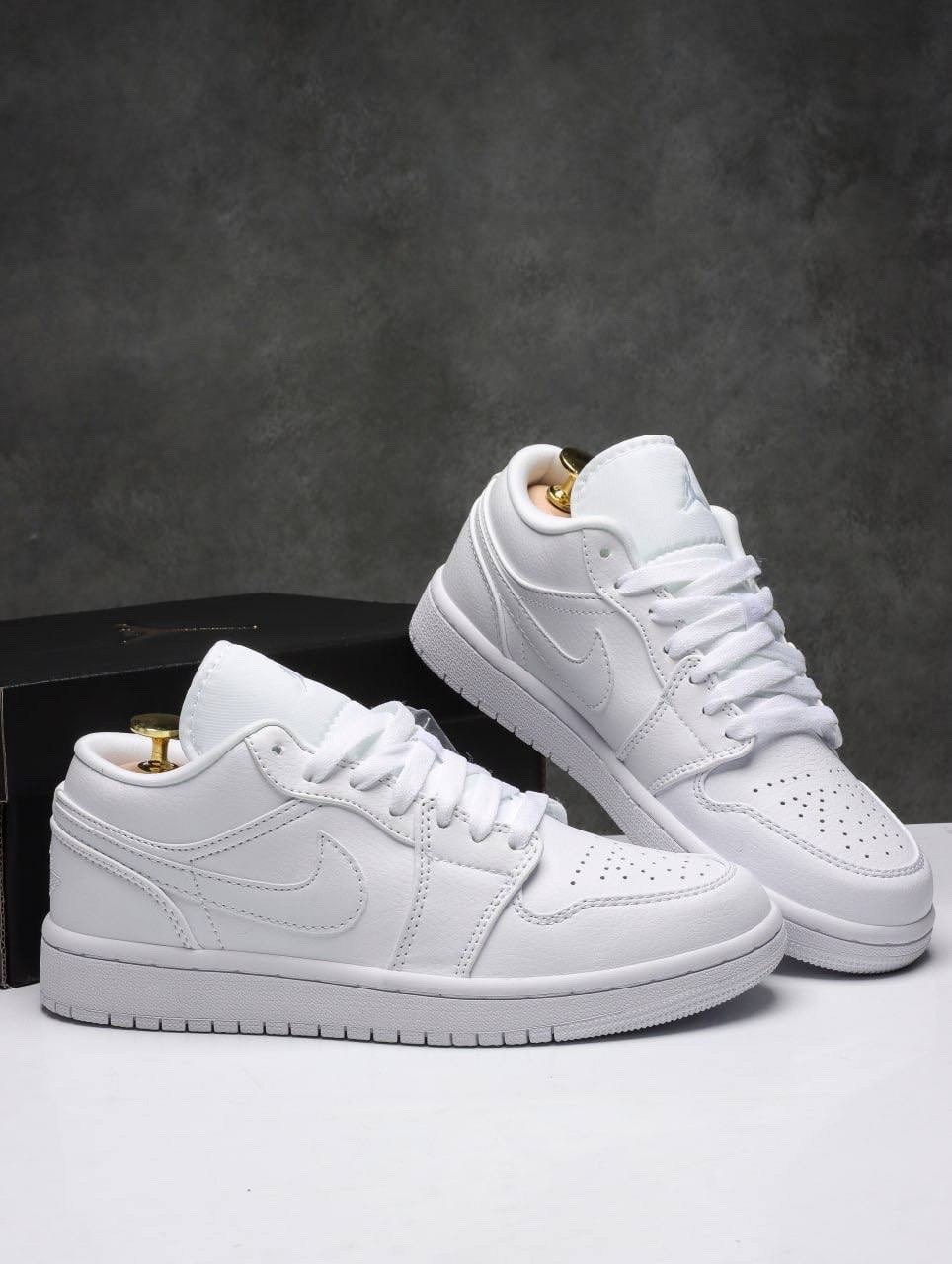 air jordan 1 low triple white,кроссовки air jordan 1 low triple white,кроссовки nike air jordan 1 low,nike air jordan 1 low white,nike air jordan 1 low