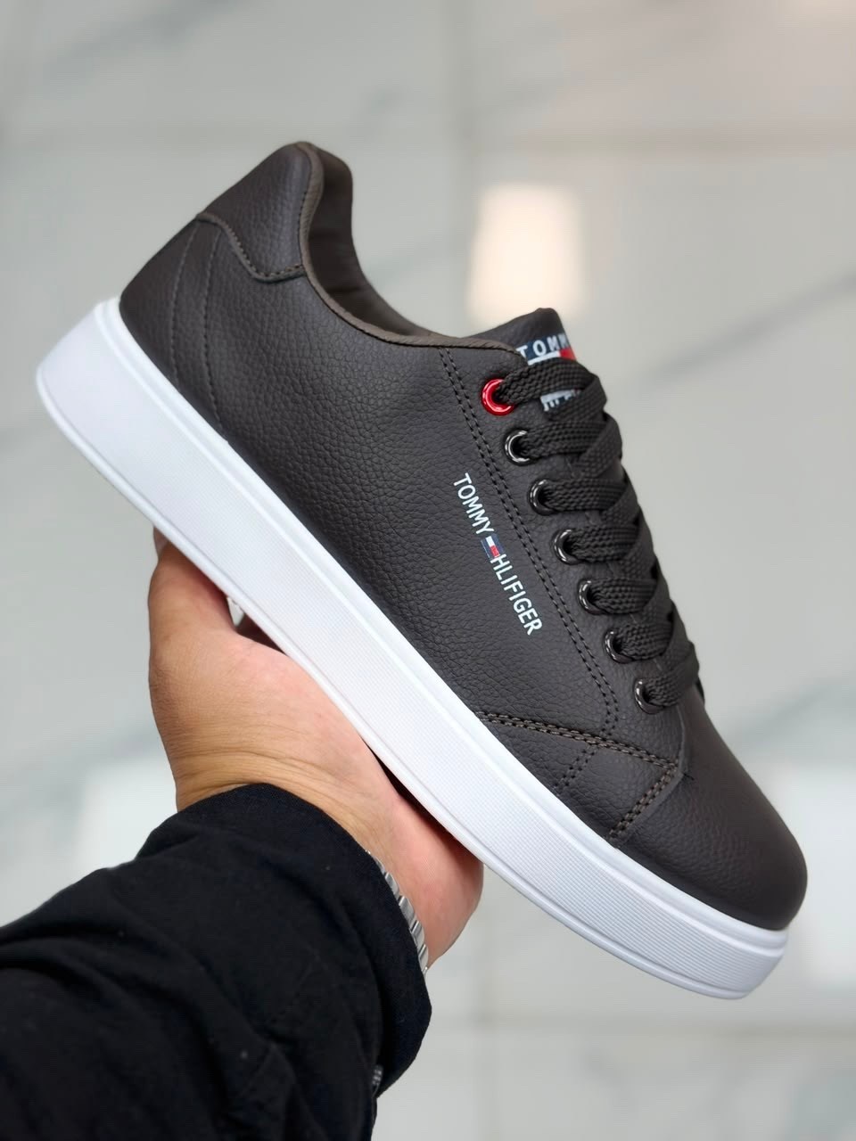 ,мужские кеды tommy hilfiger,кроссовки мужские кожаные,кроссовки tommy hilfiger мужские,кеды tommy hilfiger