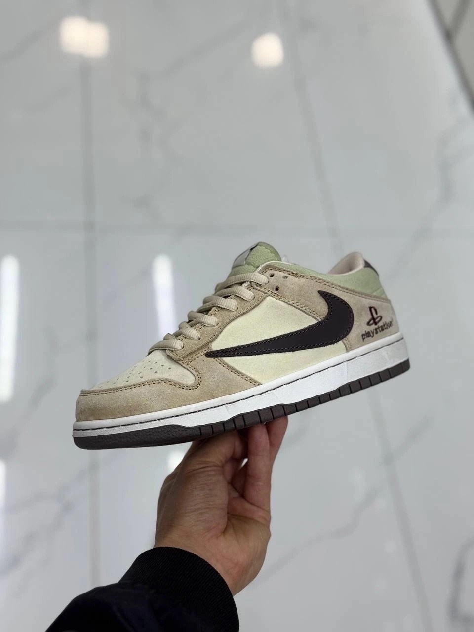кроссовки nike air jordan 1 x travis scott low,nike air jordan 1 low travis scott,кроссовки nike air jordan 1 low travis scott,travis scott x nike air jordan 1 low,кроссовки nike air jordan 1 low trav