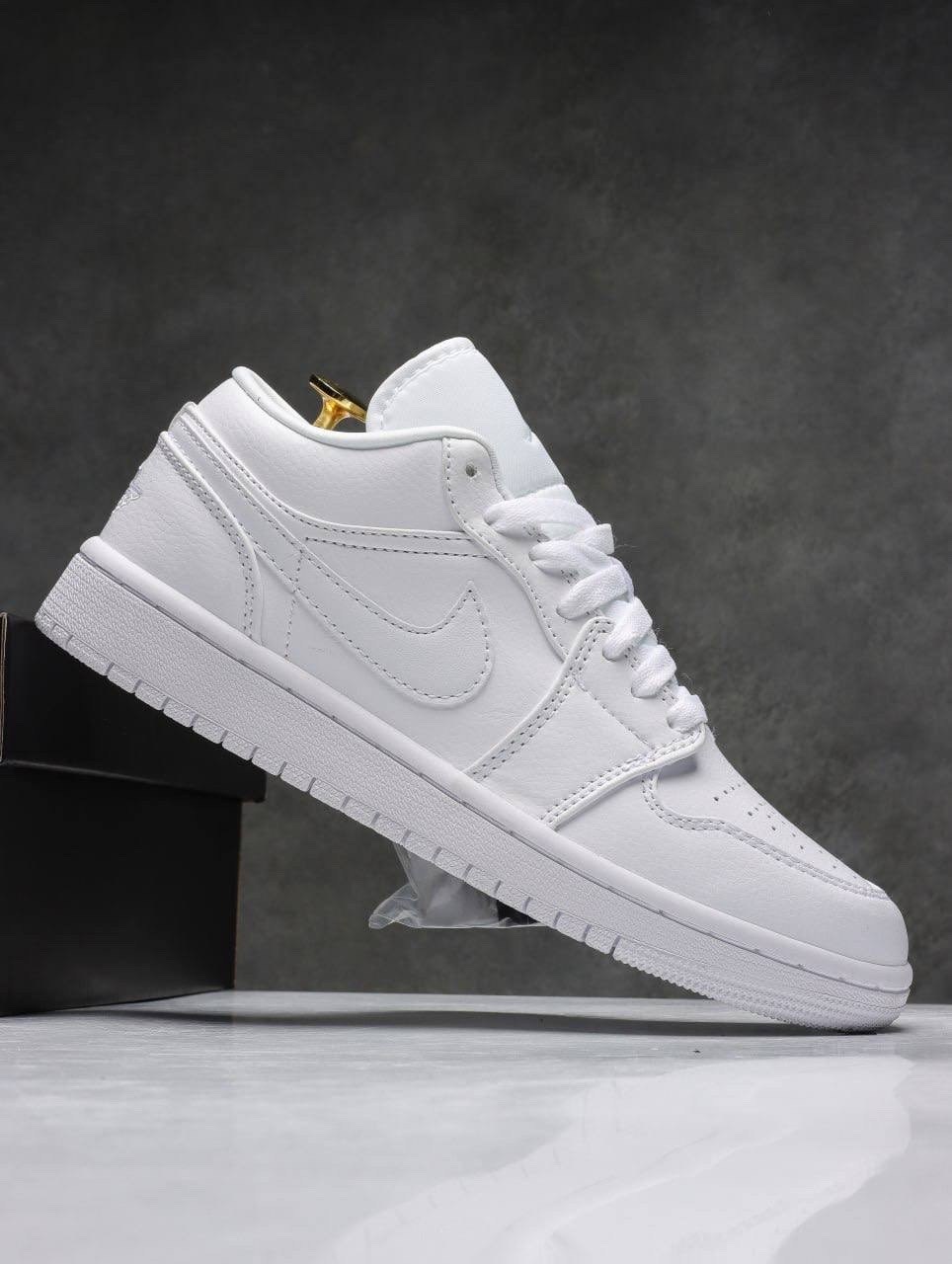 air jordan 1 low triple white,кроссовки air jordan 1 low triple white,кроссовки nike air jordan 1 low,nike air jordan 1 low white,nike air jordan 1 low