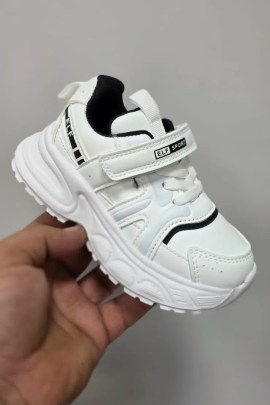 Кроссовки