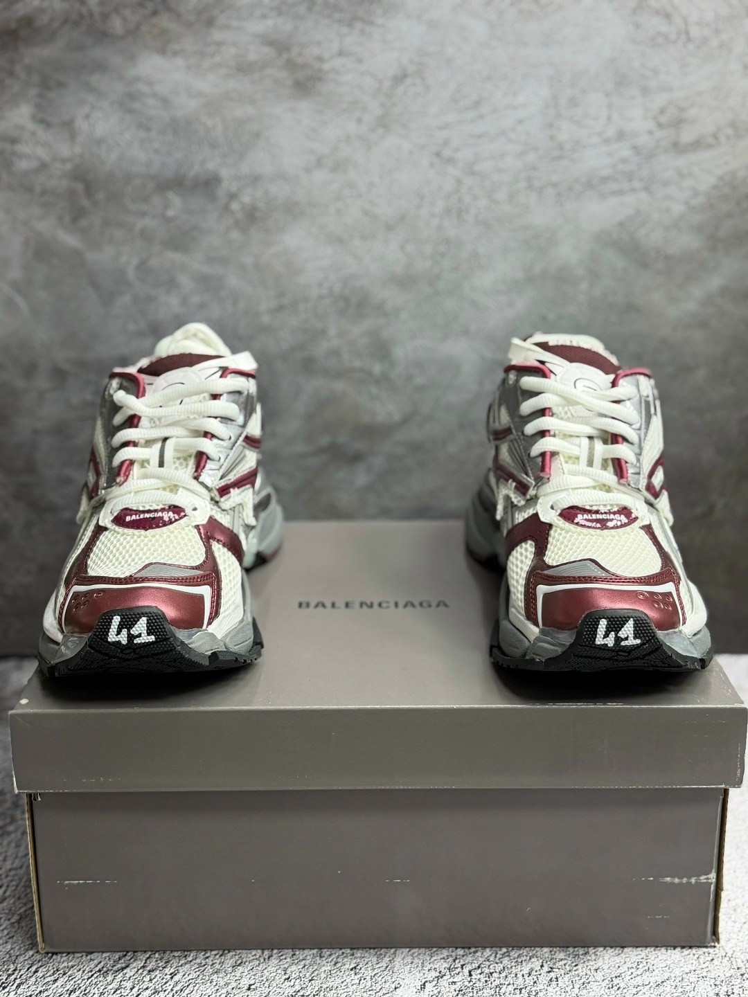 кроссовки balenciaga runner,кроссовки balenciaga runner sneaker burgundy,кроссовки в стиле balenciaga,кроссовки баленсиага раннер,кроссовки balenciaga runner sneaker burgundy красный