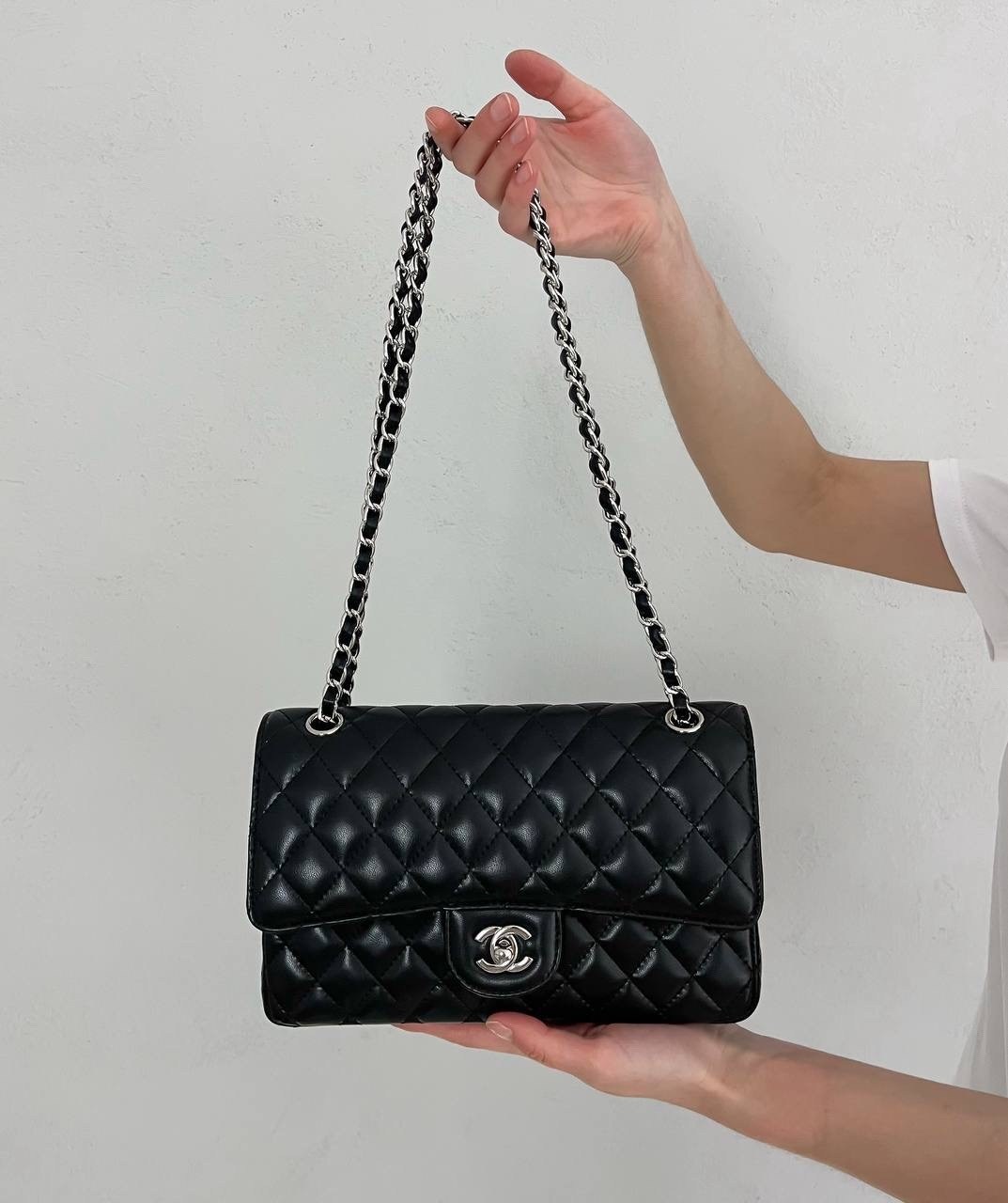 синяя сумка chanel 2.55 шанель клатч на ремне кожа,сумка chanel,сумка женская chanel,сумка клатч chanel 2.55,сумка шанель