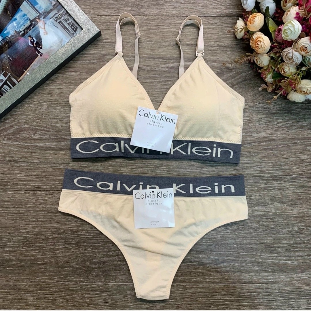 нижнее белье комплект женское,комплект нижнего белья calvin klein,calvin klein нижнее белье женское комплект,нижнее белье calvin klein,комплект нижнего белья кельвин кляйн