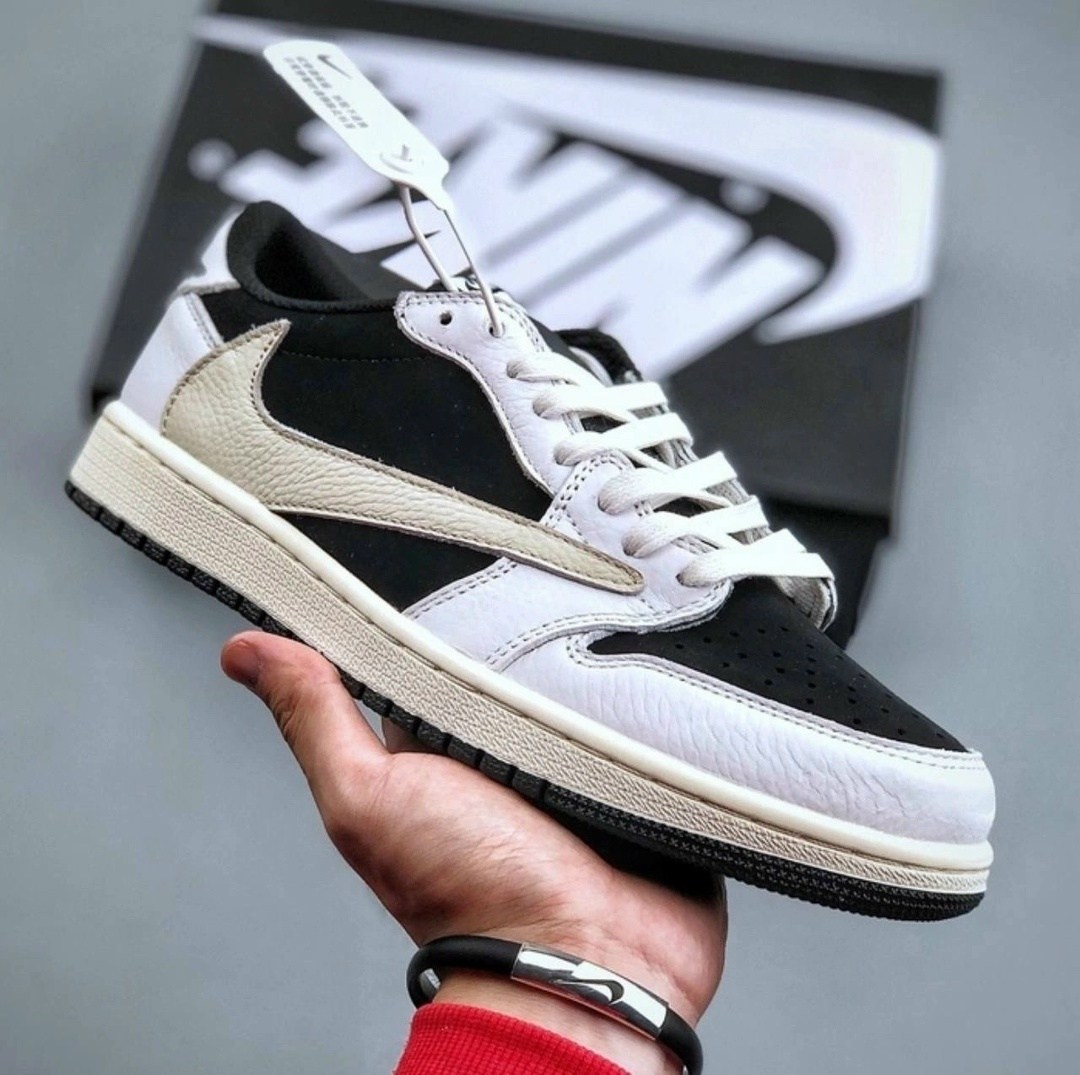 кроссовки nike air jordan 1 x travis scott low,nike air jordan 1 low travis scott,кроссовки nike air jordan 1 low travis scott,travis scott x nike air jordan 1 low,кроссовки nike air jordan 1 low trav