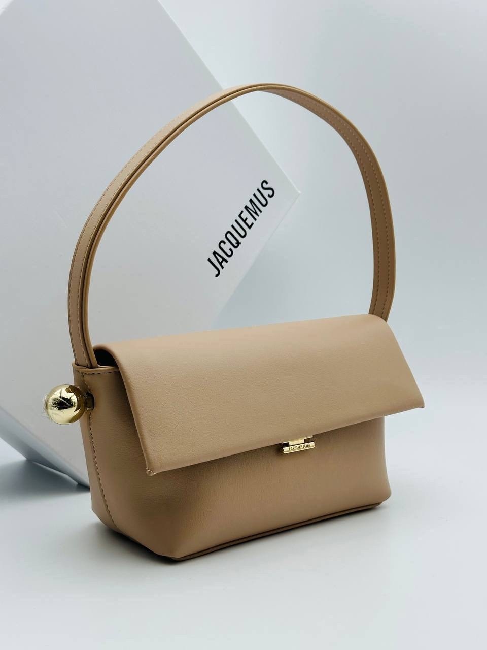 сумка,сумка jacquemus,женская сумка,модная сумка,jacquemus сумка на плечо