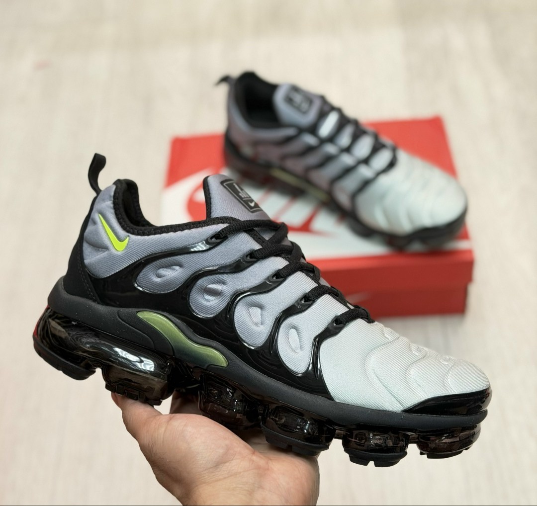 найк вапормакс плюс расцветки,кроссовки nike air vapormax plus,nike vapormax plus,nike air vapormax,nike air vapormax plus