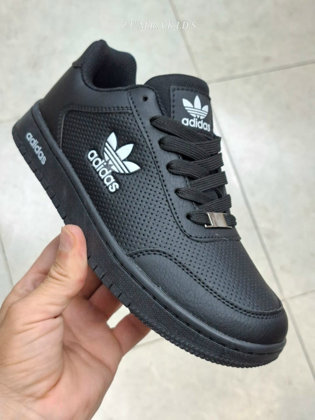 кроссовки мужские adidas,кроссовки adidas,зимние кроссовки adidas в28054,кроссовки мужские зимние адидас,