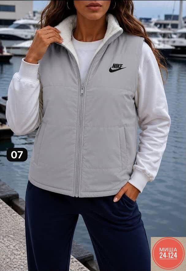 женский жилет nike,жилетка nike,жилет утепленный nike nike,жилет nike,жилетка женская