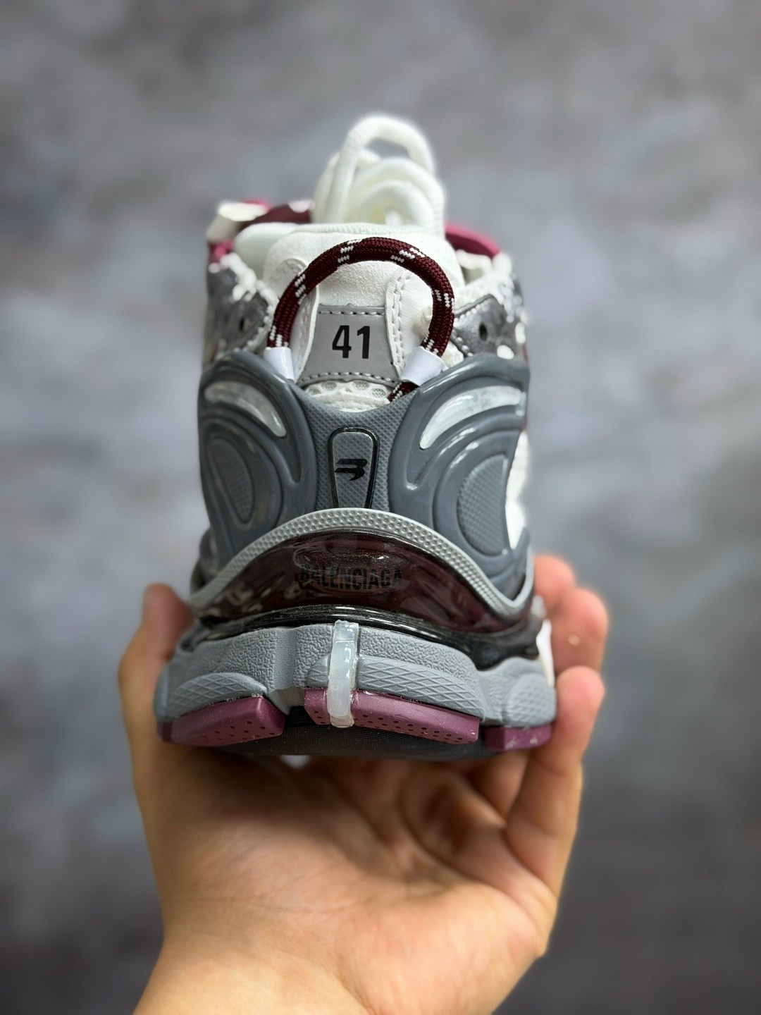 кроссовки balenciaga runner,кроссовки balenciaga runner sneaker burgundy,кроссовки в стиле balenciaga,кроссовки баленсиага раннер,кроссовки balenciaga runner sneaker burgundy красный