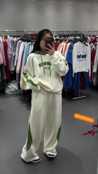 Костюм