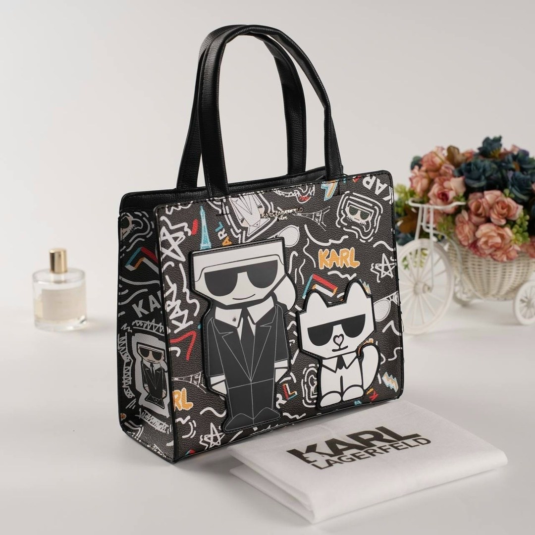 сумка karl lagerfeld,карл лагерфельд сумка,женская сумка с принтом,сумка карл лагерфельд париж,сумка шоппер с декором karl lagerfeld