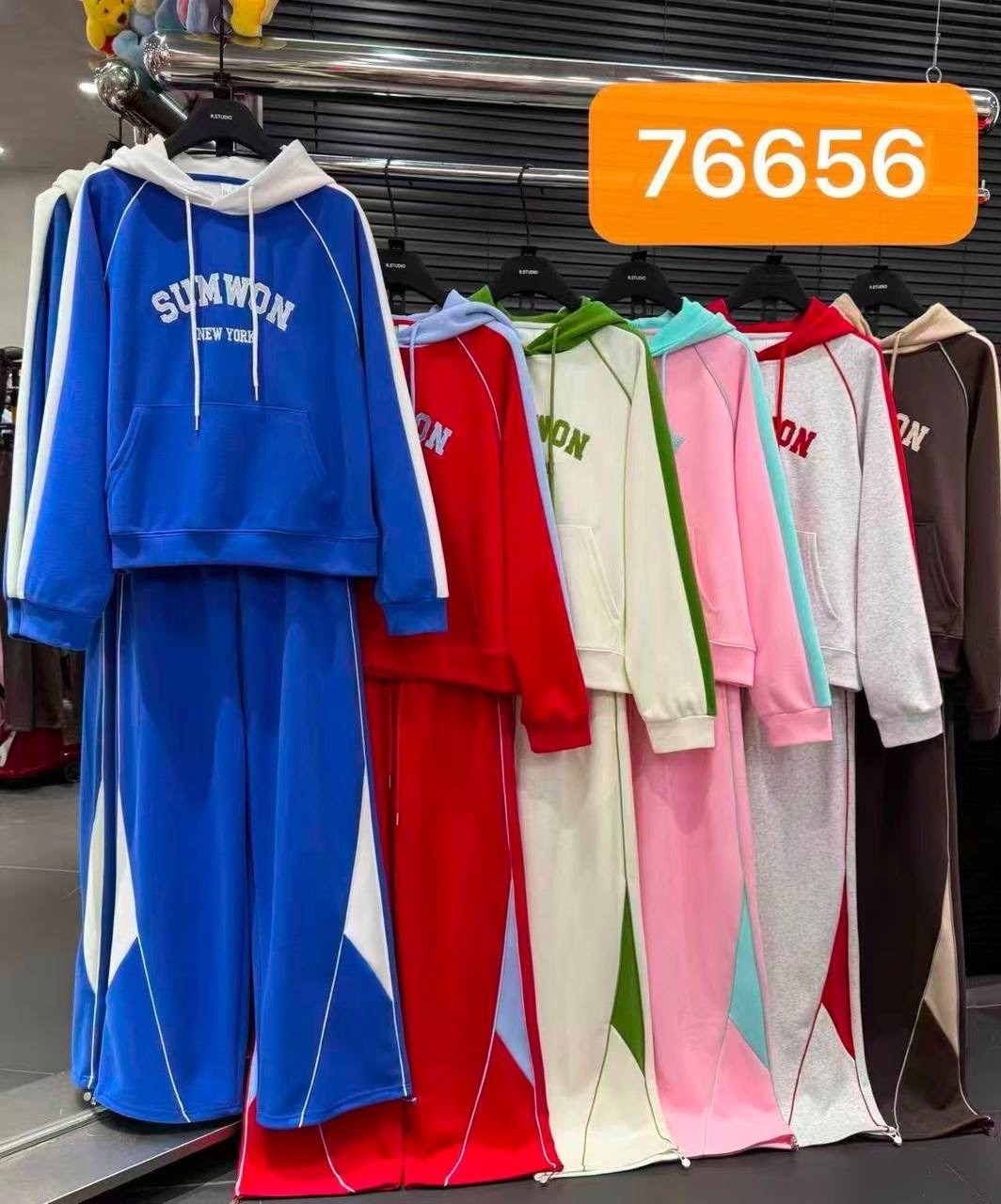 спортивный костюм,женский спортивный костюм,костюм женский,спортивный костюм с капюшоном,спортивные костюмы на флисе