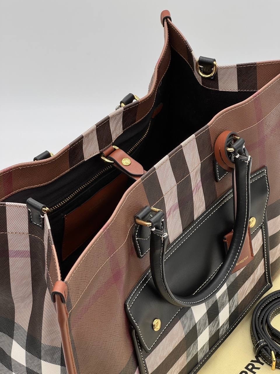 burberry сумка тоут,сумка тоут барбери,burberry сумка,burberry freya,сумка женская burberry