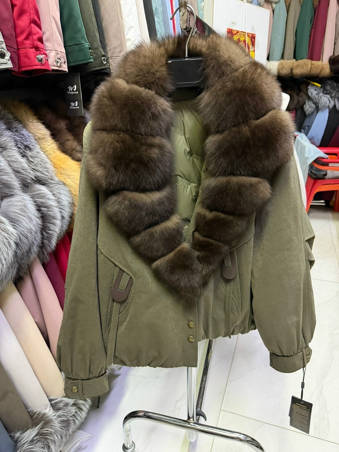 парка с мехом,куртка с мехом,парка с натуральным мехом,парка с меховым,парка женская с натуральным мехом
