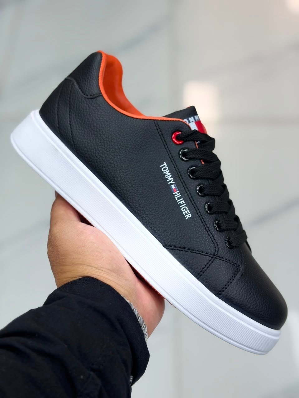 ,мужские кеды tommy hilfiger,кроссовки мужские кожаные,кроссовки tommy hilfiger мужские,кеды tommy hilfiger