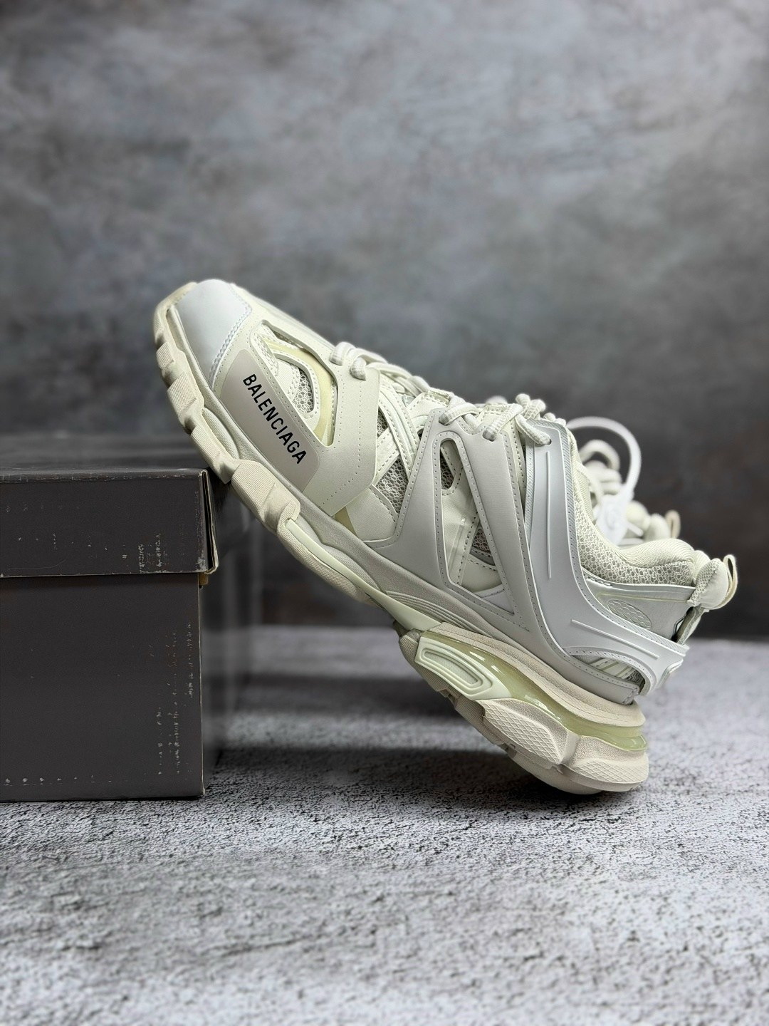 кроссовки balenciaga,кроссовки balenciaga track,кроссовки женские balenciaga,кроссовки мужские "balenciaga track" р. 41-45,мужские весенние кроссовки balenciaga track