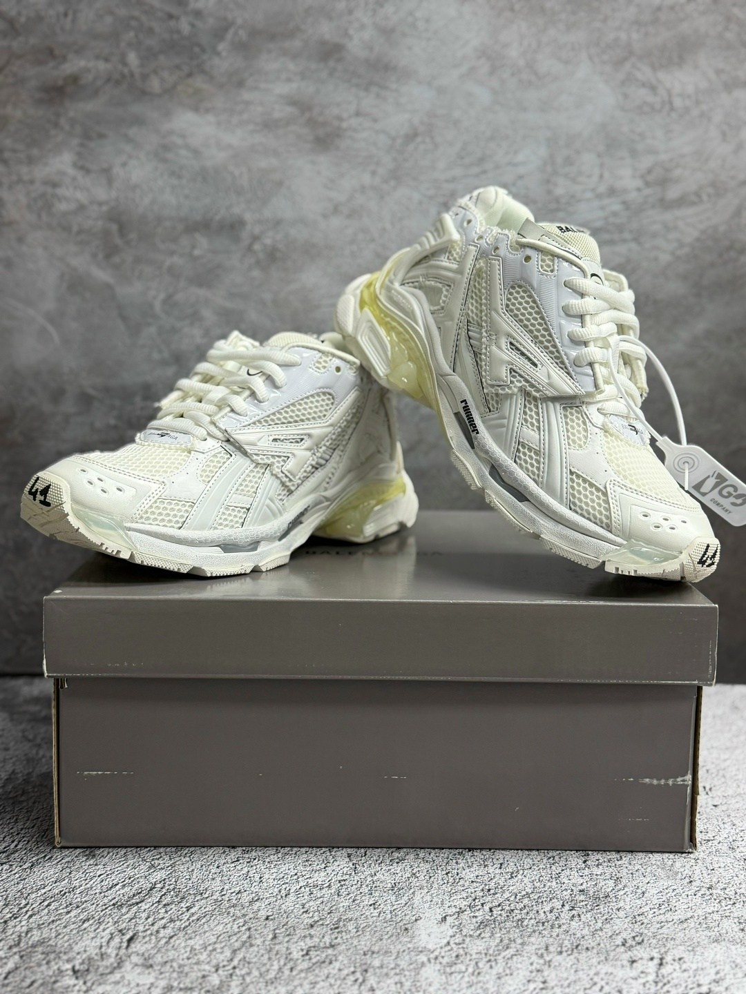 кроссовки balenciaga,кроссовки женские balenciaga,кроссовки balenciaga runner sneaker белый,balenciaga runner sneaker 'white',кроссовки balenciaga runner